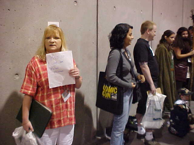 gal/Convention_Photos/2003_07_19_ComicCon/Photos_by_Bonnie/MVC-002S.JPG